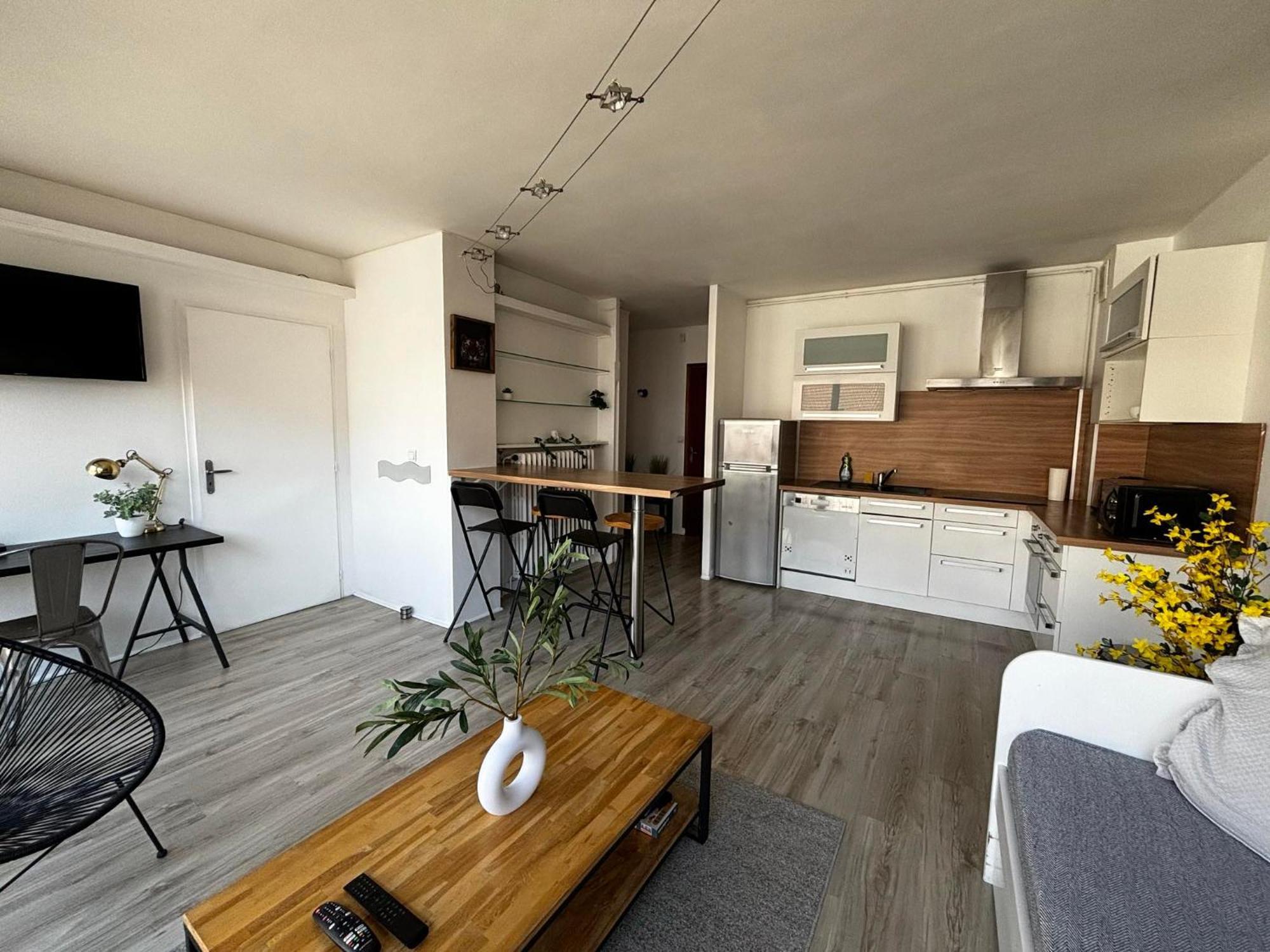 Appartement Hypercentre A 2 Min Du Lac Анси Екстериор снимка